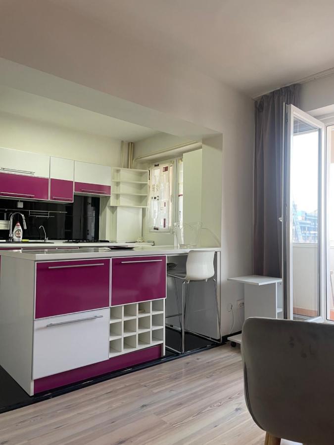 Apartament Cu 3 Dormitoare Jolie.M Galaţi Exterior foto